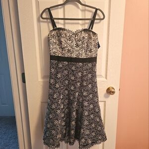 Vintage Nanette Lepore Black and White Floral Lace dress, removable strap